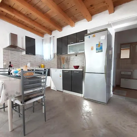 With Parking Space Sali, Dugi Otok - 8181 סאלי